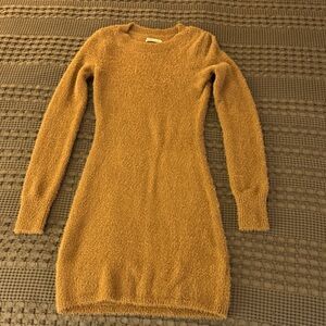 Hollister Long Sleeve Dress in Tan